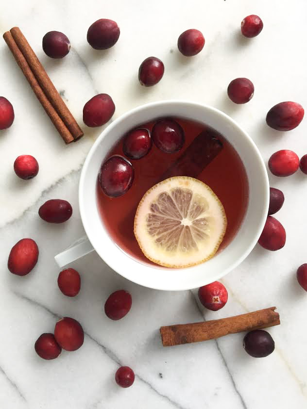 Cinnamon-Cranberry Winter Lemonade
